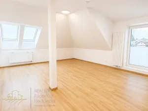 Pronájem bytu 2+1, Nová Paka, P. Bezruče, 63 m2
