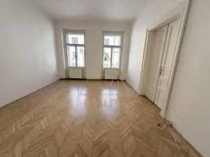 Pronájem bytu 3+1, Praha - Vinohrady, Na Švihance, 88 m2