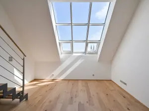 Prodej bytu 2+kk, Praha - Smíchov, 72 m2