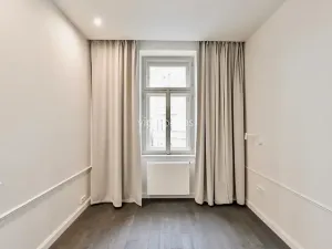 Pronájem bytu 4+kk, Praha - Vinohrady, Laubova, 167 m2