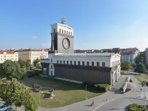 Pronájem bytu 4+kk, Praha - Vinohrady, Laubova, 167 m2