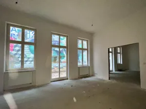 Prodej bytu 6+kk a větší, Karlovy Vary, Divadelní náměstí, 181 m2