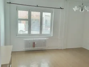 Pronájem bytu 2+kk, Pardubice, Sladkovského, 45 m2