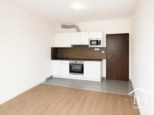 Pronájem bytu 1+kk, Praha - Střížkov, Lovosická, 29 m2