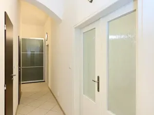 Pronájem bytu 3+1, Praha - Smíchov, Kroftova, 84 m2