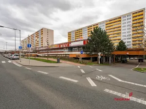 Pronájem obchodního prostoru, Hradec Králové - Nový Hradec Králové, třída Edvarda Beneše, 402 m2