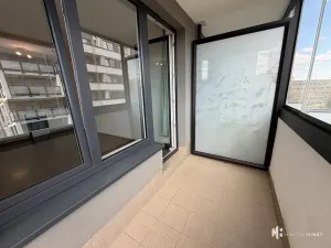 Pronájem bytu 1+kk, Praha - Střížkov, Makedonská, 33 m2