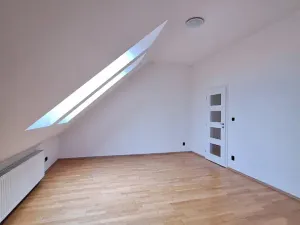 Pronájem bytu 2+kk, Praha - Žižkov, Roháčova, 60 m2