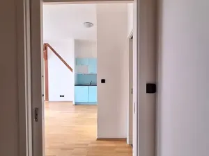 Pronájem bytu 2+kk, Praha - Žižkov, Roháčova, 60 m2