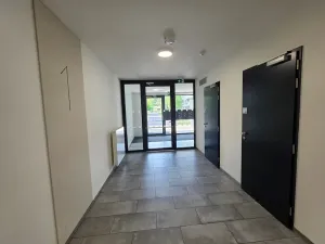 Pronájem bytu 1+kk, Praha - Jinonice, Kloudova, 23 m2