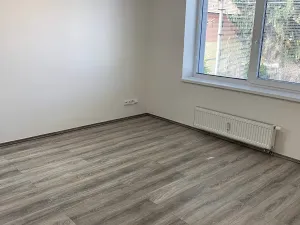 Pronájem bytu 1+kk, Neratovice, Hamplova, 24 m2