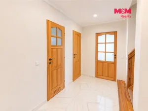 Pronájem atypického bytu, Praha - Hostivař, V nové čtvrti, 125 m2