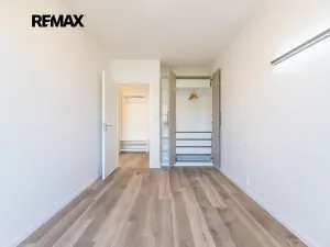 Pronájem bytu 2+kk, Praha - Hlubočepy, Divíškové, 53 m2