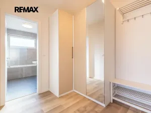 Pronájem bytu 2+kk, Praha - Hlubočepy, Divíškové, 53 m2