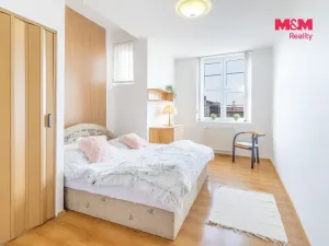 Prodej činžovního domu, Český Těšín, Odboje, 980 m2