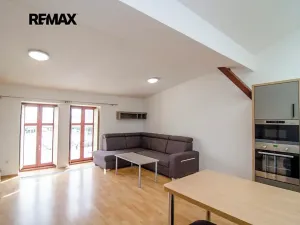 Pronájem bytu 2+kk, Jevíčko, Palackého nám., 76 m2