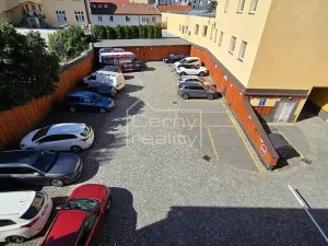 Pronájem komerční nemovitosti, Pardubice, Štrossova, 205 m2