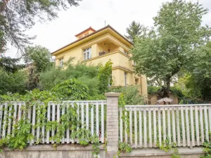 Pronájem bytu 2+1, Praha - Dejvice, Na Šťáhlavce, 76 m2