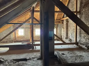 Dražba půdního prostoru, Jihlava, Kosmákova, 199 m2