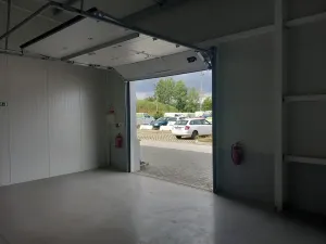 Pronájem skladu, Praha - Horní Počernice, F.V.Veselého, 94 m2