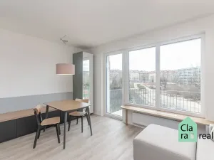 Pronájem bytu 1+kk, Praha - Vysočany, Piskáčkových, 28 m2