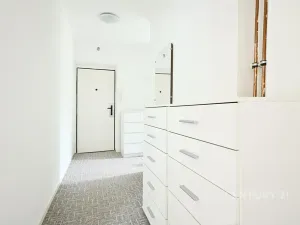 Prodej bytu 2+1, Meziboří, Májová, 63 m2