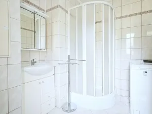 Prodej bytu 2+1, Meziboří, Májová, 63 m2