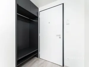 Pronájem bytu 1+kk, Praha, 38 m2