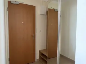 Pronájem bytu 3+kk, Praha - Holešovice, Komunardů, 75 m2