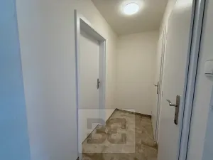 Pronájem rodinného domu, Praha - Kobylisy, Líbeznická, 170 m2