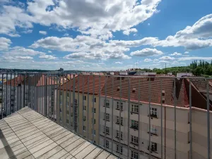 Prodej bytu 2+kk, Praha - Vysočany, Skloněná, 74 m2