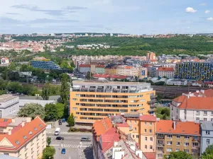 Prodej bytu 2+kk, Praha - Vysočany, Skloněná, 74 m2