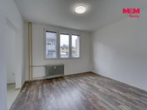 Prodej bytu 4+1, Lesná, 64 m2