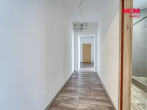 Prodej bytu 4+1, Lesná, 64 m2