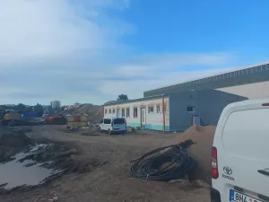 Pronájem skladu, Praha - Hostivař, U továren, 2000 m2