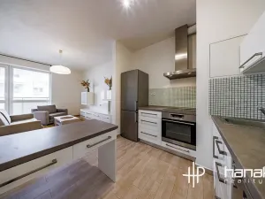 Pronájem bytu 1+kk, Olomouc, Mošnerova, 42 m2