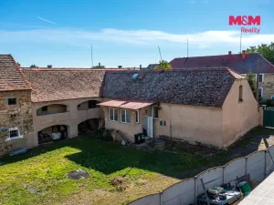 Prodej rodinného domu, Blšany u Loun, 400 m2