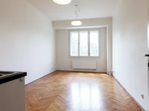 Pronájem bytu 1+kk, Praha - Vršovice, Rybalkova, 26 m2