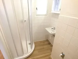 Pronájem kanceláře, Praha - Smíchov, Štefánikova, 77 m2