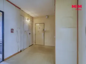 Prodej bytu 3+1, Praha - Kamýk, Zárubova, 80 m2