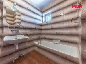 Prodej rodinného domu, Sadská, Pražská, 210 m2