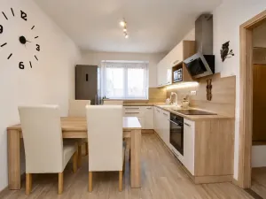 Prodej bytu 2+1, Chvaletice, Dukelská, 48 m2