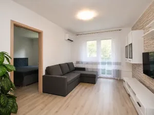 Prodej bytu 2+1, Chvaletice, Dukelská, 48 m2
