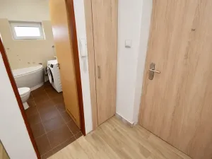 Prodej bytu 2+1, Chvaletice, Dukelská, 48 m2