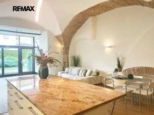 Prodej bytu 1+kk, Škvorec, Tyršova, 97 m2
