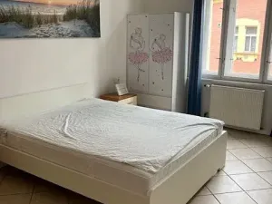 Pronájem bytu 2+kk, Praha - Karlín, Kubova, 43 m2