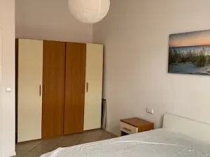 Pronájem bytu 2+kk, Praha - Karlín, Kubova, 43 m2