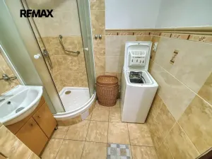 Pronájem bytu 1+kk, Poděbrady, V Aleji, 33 m2