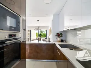 Prodej bytu 3+kk, Estepona, Španělsko, 90 m2