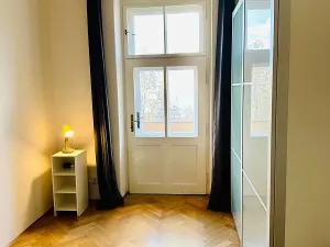 Pronájem bytu 1+kk, Praha - Žižkov, Fibichova, 25 m2